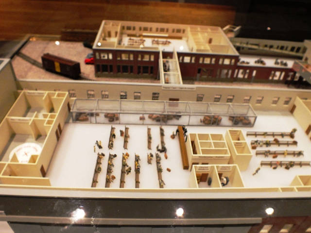 Pier 21 model