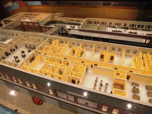 Pier 21 model.