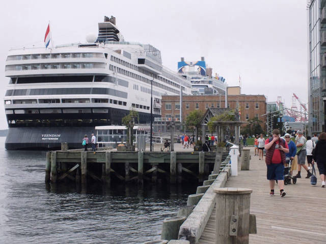 Ships halifax harbour